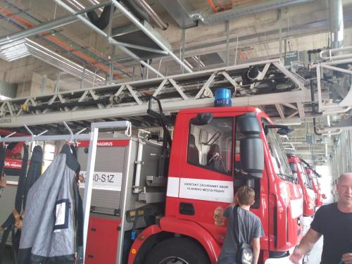Exkurze v hasičské zbrojnici Praha Holešovice 