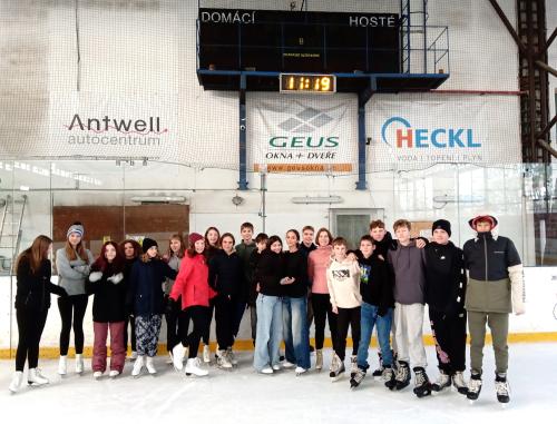 Bruslení na zimním stadionu v Kralupech nad Vltavou 8.A