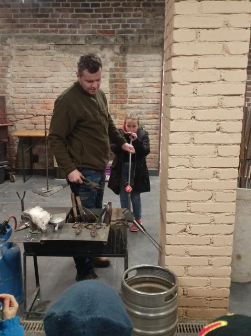 Foukání skla - školní družina